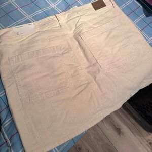 American Eagle Outfitters Cream Mini Skirt